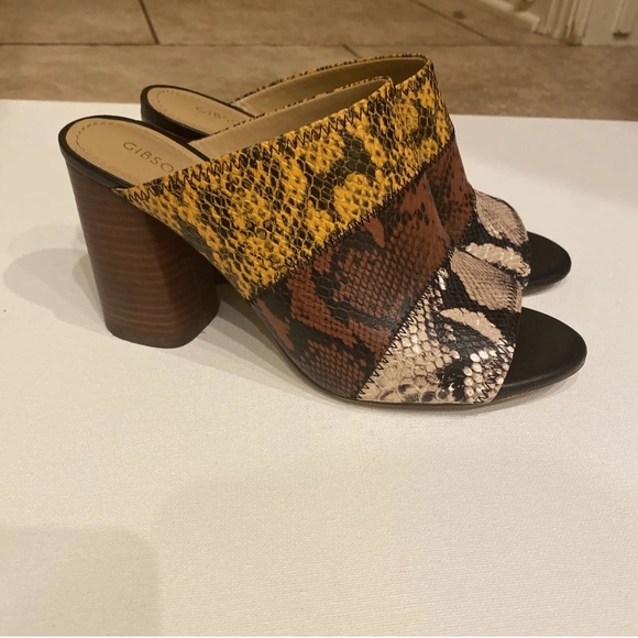 Gibson & Latimer Open Toe Mule Heel Sandal Snakeskin Print Black Brown Size 9.5 - Picture 1 of 1